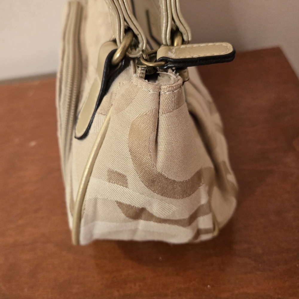 Minicci Vintage Y2K Cream and Gold Shoulder Bag - Picture 5 of 14
